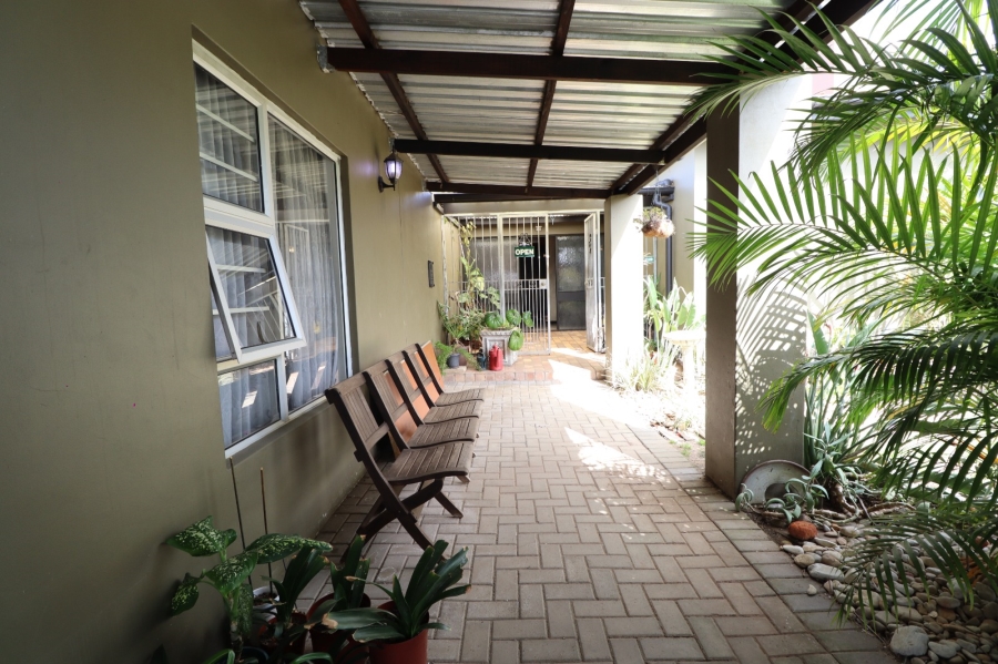 5 Bedroom Property for Sale in Morningside Eastern Cape